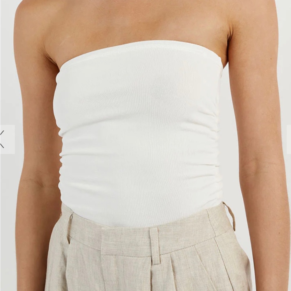 Dissh white tube top